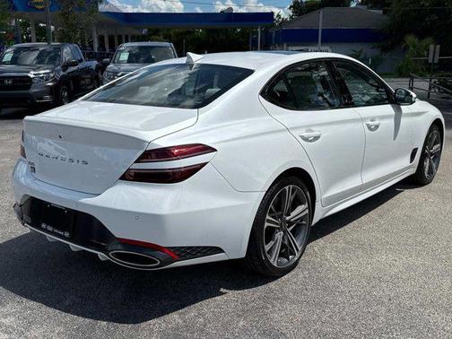 2024 Genesis G70 2.5T RWD
