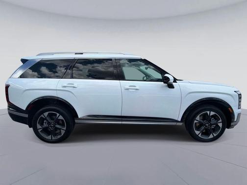 Creamy White Pearl 2026 Hyundai PALISADE Limited