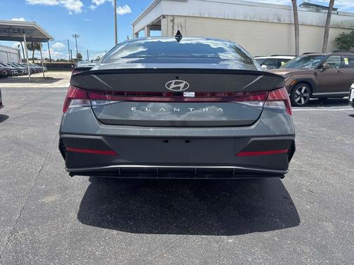 2025 Hyundai ELANTRA Sport