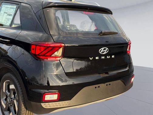 Onyx Black 2026 Hyundai VENUE SEL