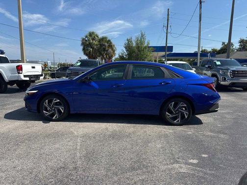 2025 Hyundai ELANTRA Sport