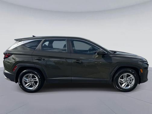 Rockwood Green 2026 Hyundai TUCSON SE