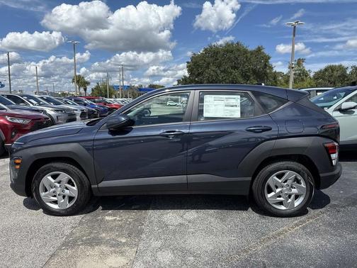 2026 Hyundai KONA SE