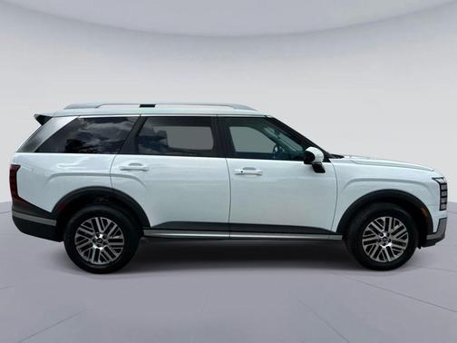 Creamy White Pearl 2026 Hyundai PALISADE SEL 7P