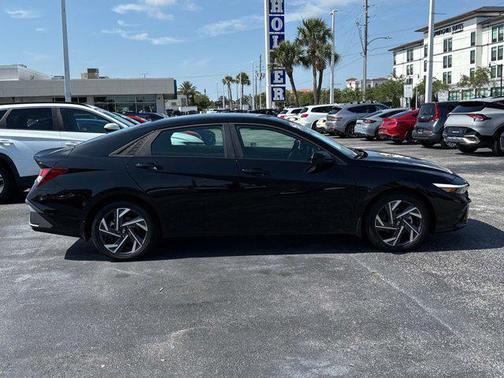 2025 Hyundai ELANTRA Sport
