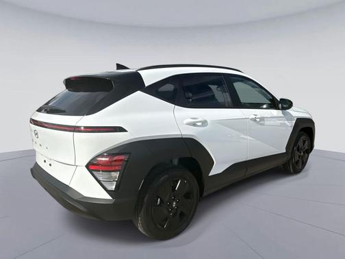 Atlas White 2026 Hyundai KONA SEL Sport