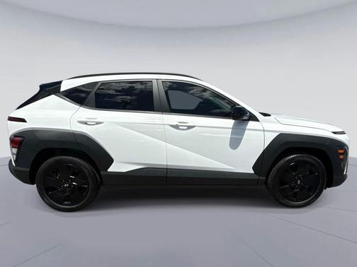 Atlas White 2026 Hyundai KONA SEL Sport