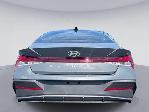 Ecotronic Gray 2026 Hyundai ELANTRA SE