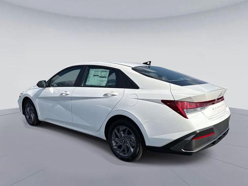 2026 Hyundai ELANTRA HEV Blue