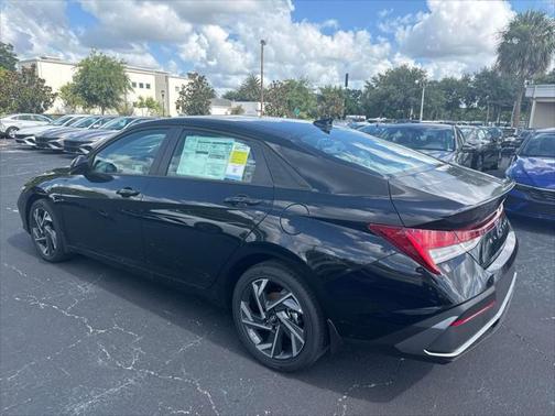 2025 Hyundai ELANTRA Sport
