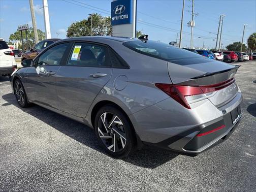 2025 Hyundai ELANTRA Sport