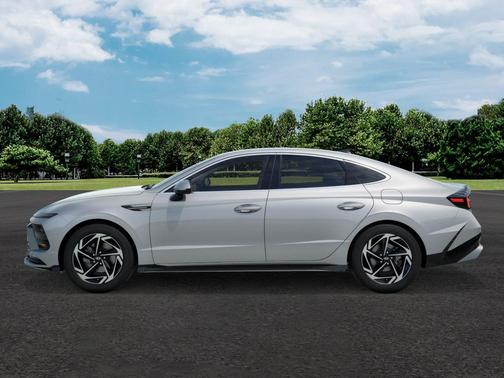 2026 Hyundai SONATA SEL