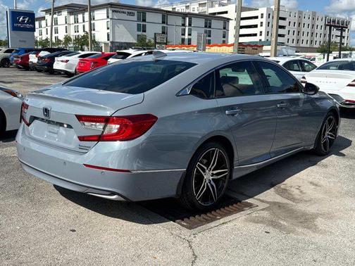 2022 Honda Accord Hybrid Touring