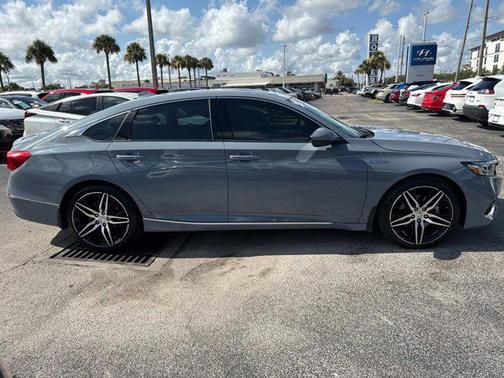 2022 Honda Accord Hybrid Touring