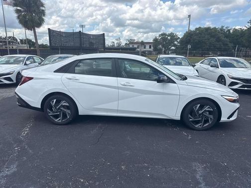 2025 Hyundai ELANTRA Sport