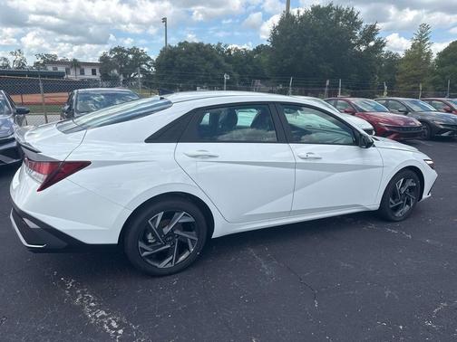 2025 Hyundai ELANTRA Sport