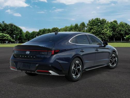 2026 Hyundai SONATA SEL