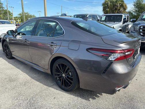 2024 Toyota Camry Hybrid SE
