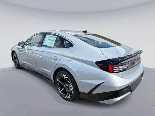 2026 Hyundai SONATA SEL