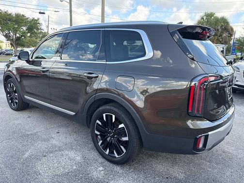 2023 Kia Telluride SX