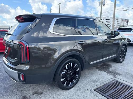 2023 Kia Telluride SX