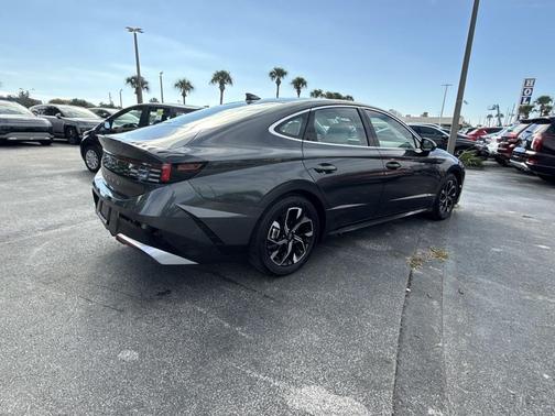 2025 Hyundai SONATA SEL