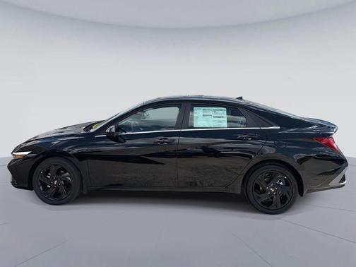 Abyss Black 2026 Hyundai ELANTRA Sport