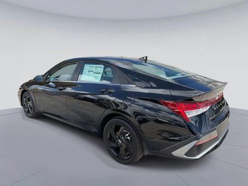 Abyss Black 2026 Hyundai ELANTRA Sport