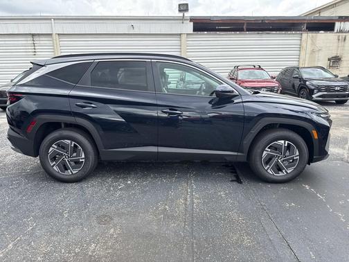 2025 Hyundai TUCSON Hybrid Blue