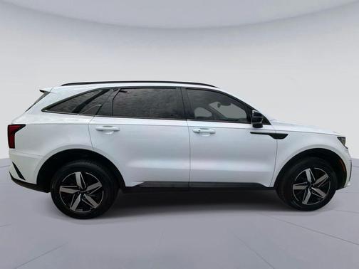 Glacial White Pearl 2022 Kia Sorento EX