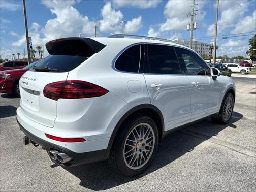 2016 Porsche Cayenne S