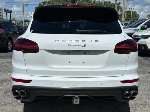 2016 Porsche Cayenne S
