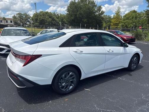 2025 Hyundai ELANTRA HEV Blue