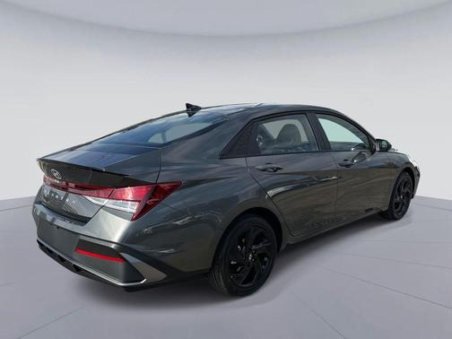 2026 Hyundai ELANTRA Sport