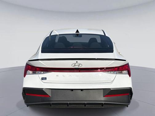 2025 Hyundai ELANTRA HEV SEL Sport