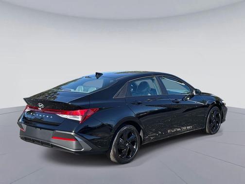 2026 Hyundai ELANTRA Sport