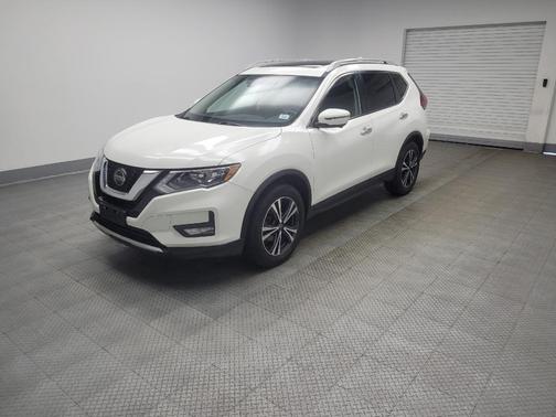 White 2020 Nissan Rogue SV