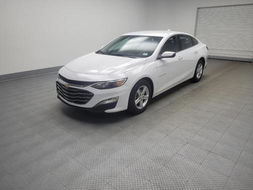 Summit White 2024 Chevrolet Malibu FWD 1LT
