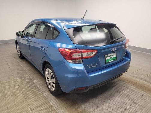 Blue 2019 Subaru Impreza 2.0i
