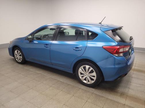 Blue 2019 Subaru Impreza 2.0i