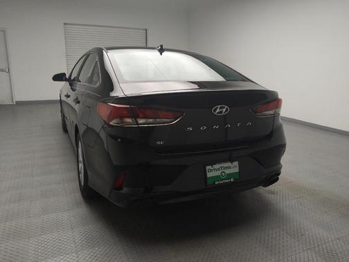 2018 Hyundai SONATA SE