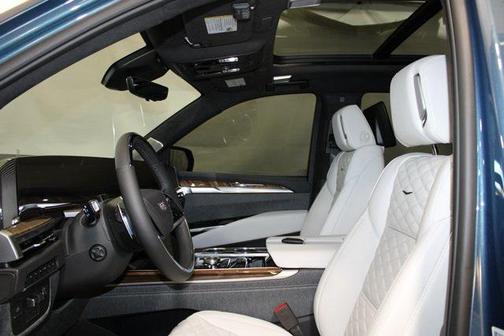 2026 Cadillac Escalade Sport Platinum