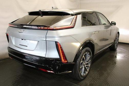 2025 Cadillac LYRIQ Sport