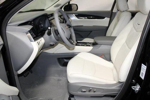 2025 Cadillac XT6 Premium Luxury AWD