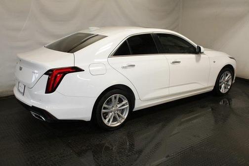 2023 Cadillac CT4 Luxury