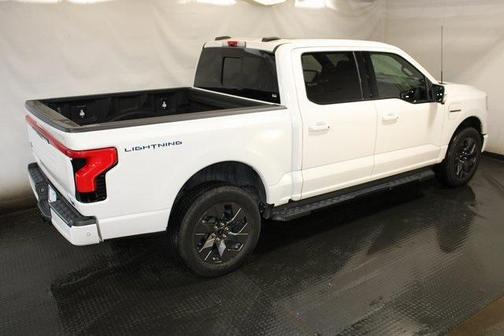 2022 Ford F-150 Lightning LARIAT