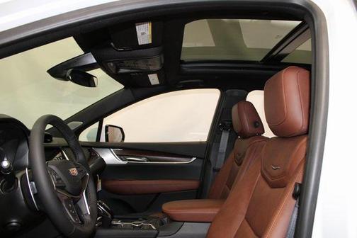 2025 Cadillac XT5 Sport