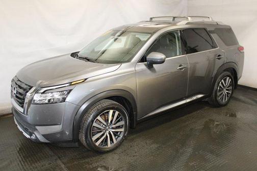 2022 Nissan Pathfinder Platinum 4WD