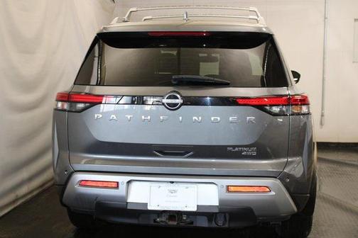 2022 Nissan Pathfinder Platinum 4WD