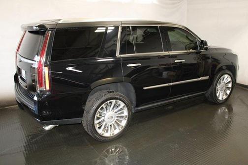 2018 Cadillac Escalade Platinum